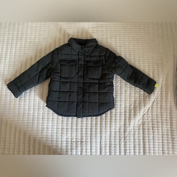 THE QUILTED SHIRT JACKET - 2T Brand New! - Picture 2 of 6